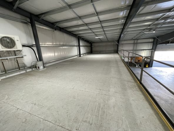 Class A Industrial: 3543 Steelhead Run Drive NE, Suite A, Albany, OR 97321